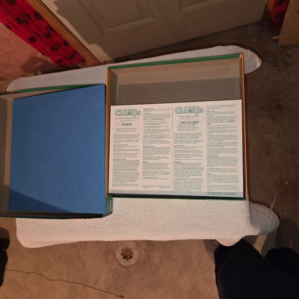Clue Jr. - Picture 4 of 5